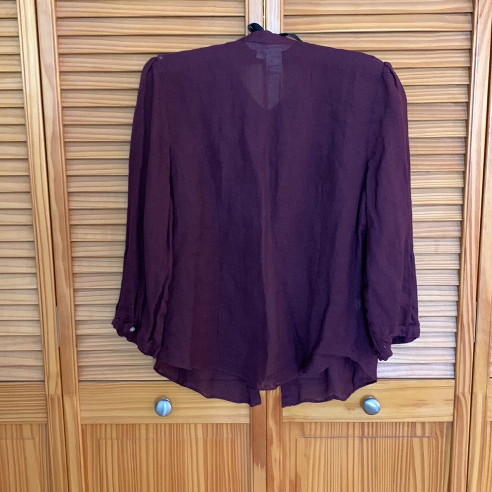 Studio M Linen Blouse - Picture 5 of 10